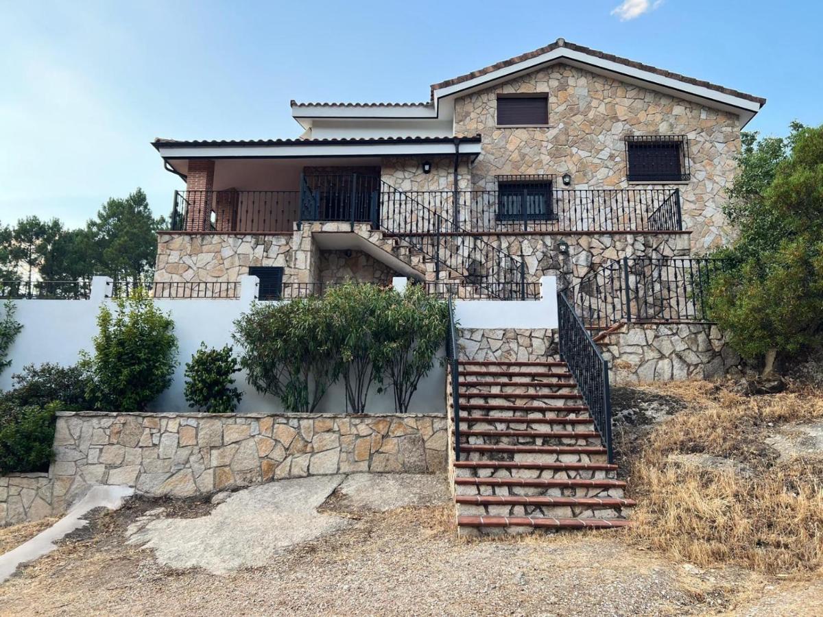 Casa Paco De Gredos Villa Arenas de San Pedro Exterior photo